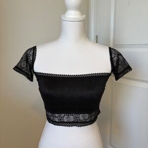 Victoria's Secret Black Lace Crop Top Cap Sleeve Square Neck Large L